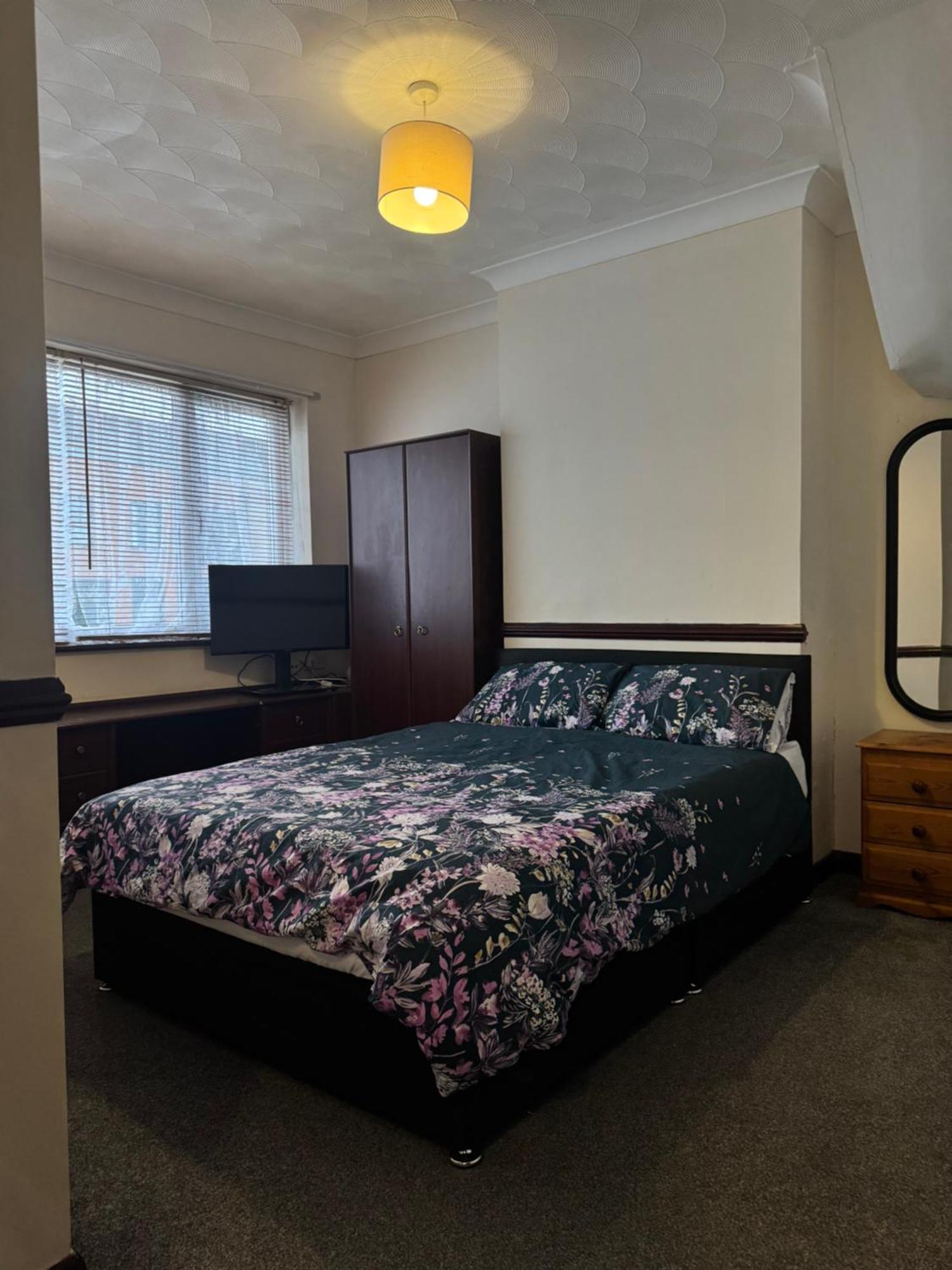 Jxb Homes - Lovely And Spacious Rooms Cliftonville Kültér fotó